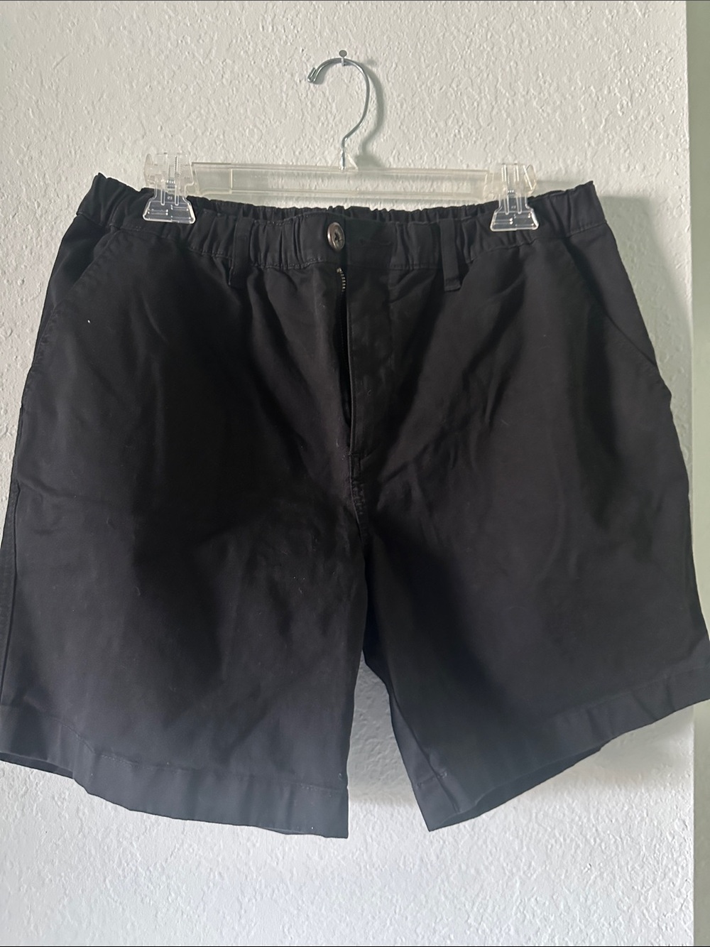 chubbies Men's Black Flat-Front Shorts